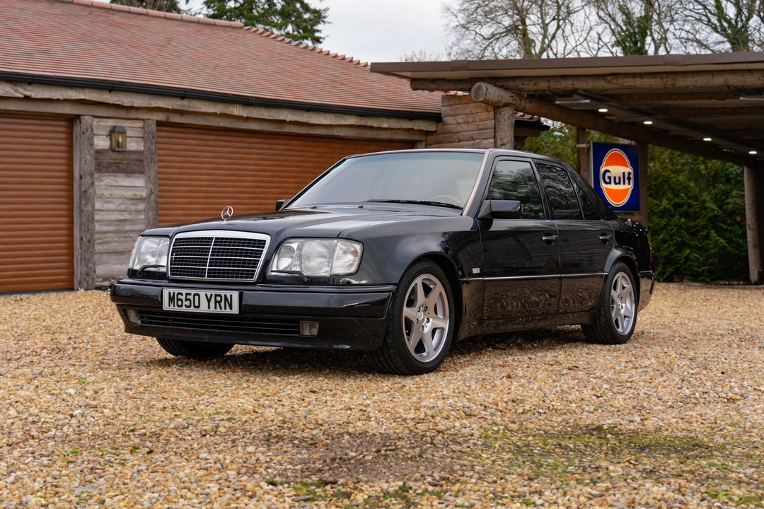 1994 Mercedes-Benz W124 E-Class - Image 2 of 31