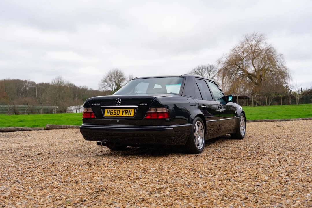 1994 Mercedes-Benz W124 E-Class - Image 16 of 31