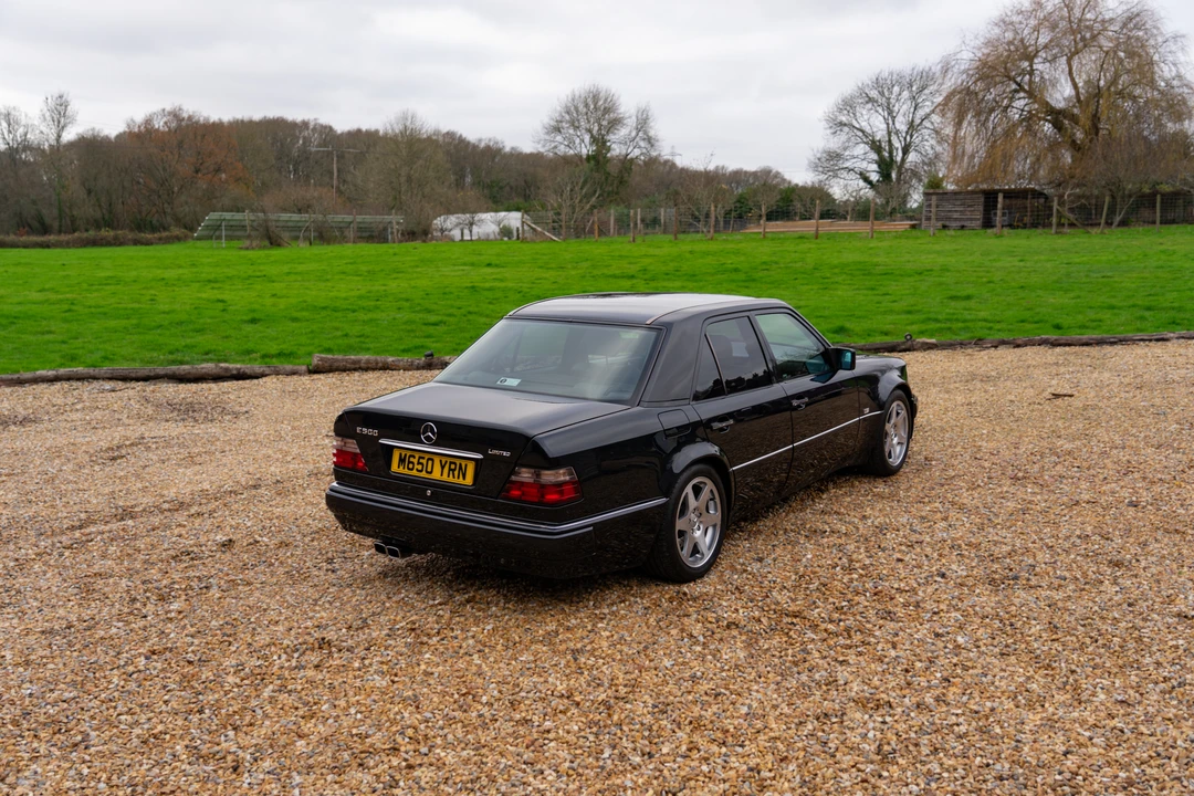 1994 Mercedes-Benz W124 E-Class - Image 8 of 31