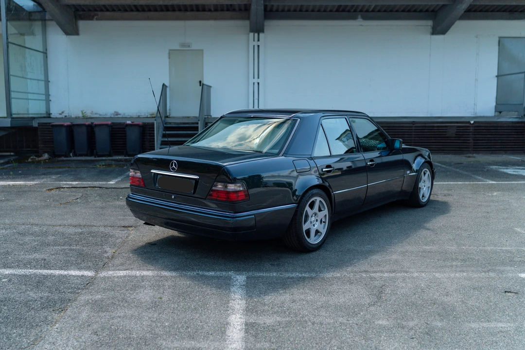 1994 Mercedes-Benz W124 E-Class - Image 7 of 31