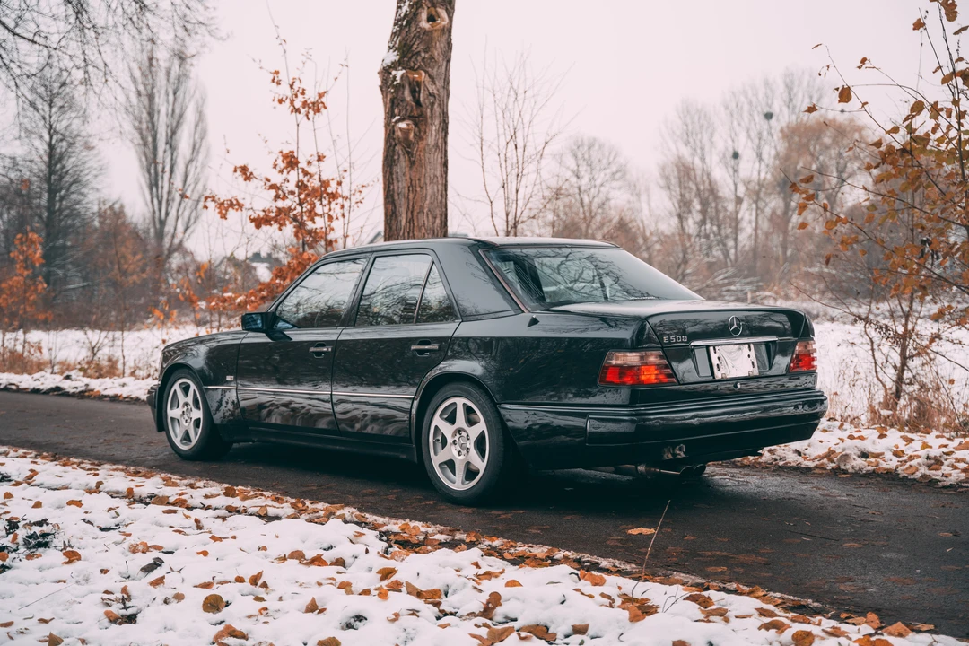 1995 Mercedes-Benz W124 E-Class - Image 13 of 31