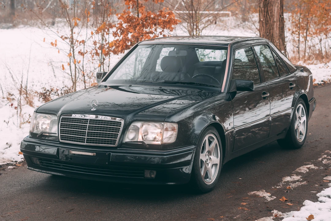 1995 Mercedes-Benz W124 E-Class - Image 12 of 31