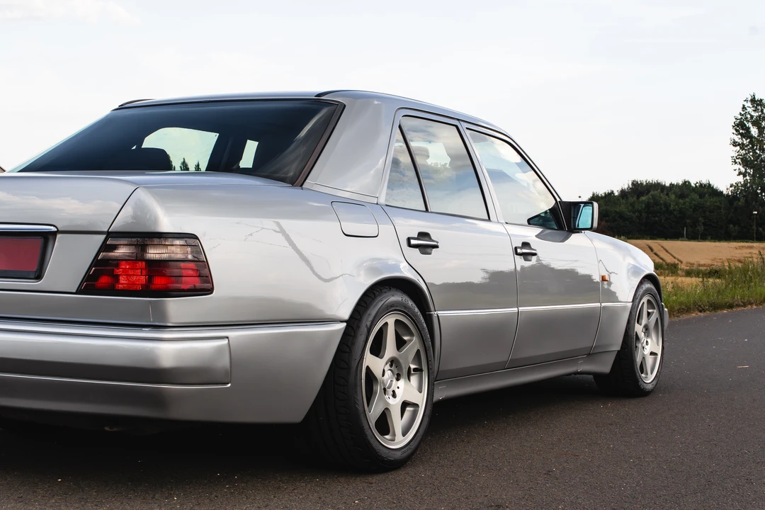 1995 Mercedes-Benz 500E & E500 - Image 28 of 31