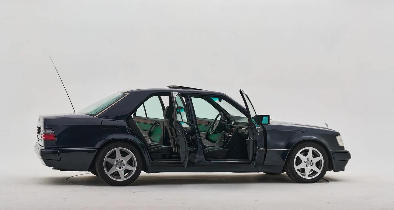 1994 Mercedes-Benz 500E & E500 - Image 11 of 31