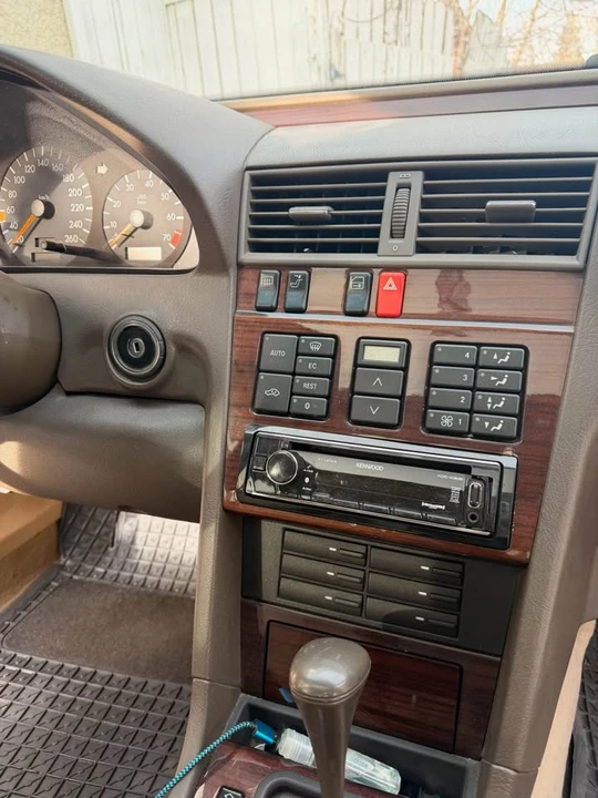 1994 Mercedes-Benz W202 C-Class - Image 6 of 9
