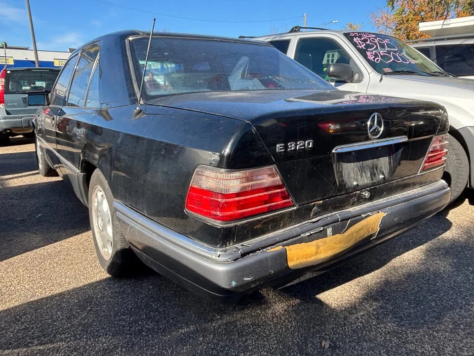 1994 Mercedes-Benz W124 E-Class - Image 6 of 8