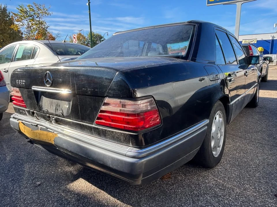 1994 Mercedes-Benz W124 E-Class - Image 4 of 8