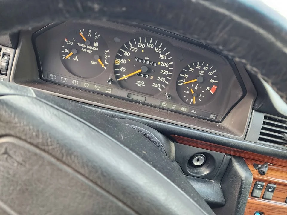 1994 Mercedes-Benz W124 E-Class - Image 7 of 7