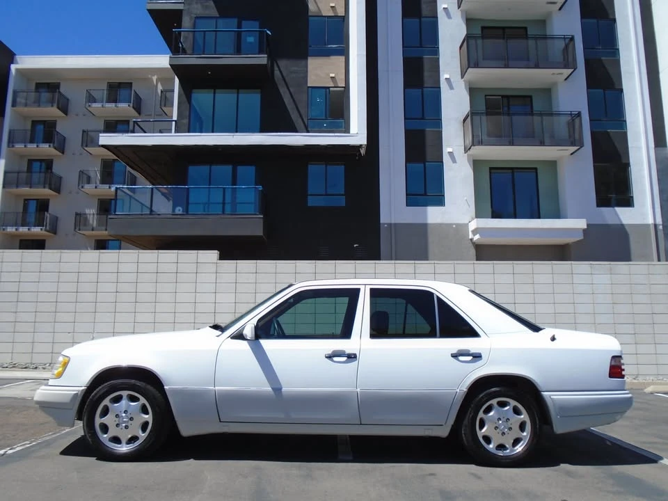 1994 Mercedes-Benz W124 E-Class - Image 3 of 20