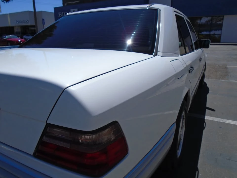 1994 Mercedes-Benz W124 E-Class - Image 10 of 20