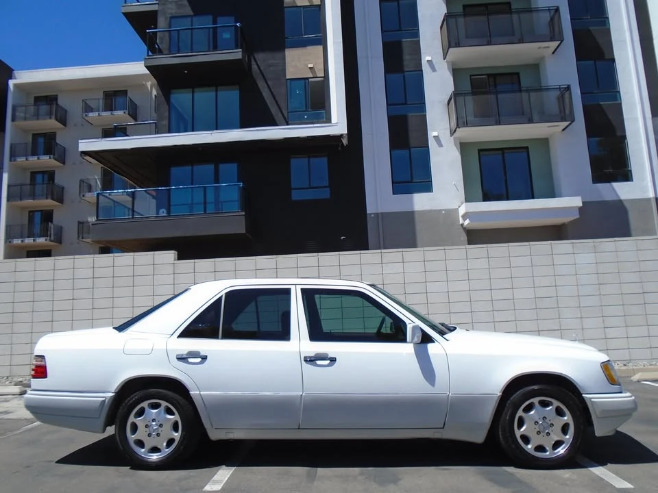 1994 Mercedes-Benz W124 E-Class - Image 4 of 20