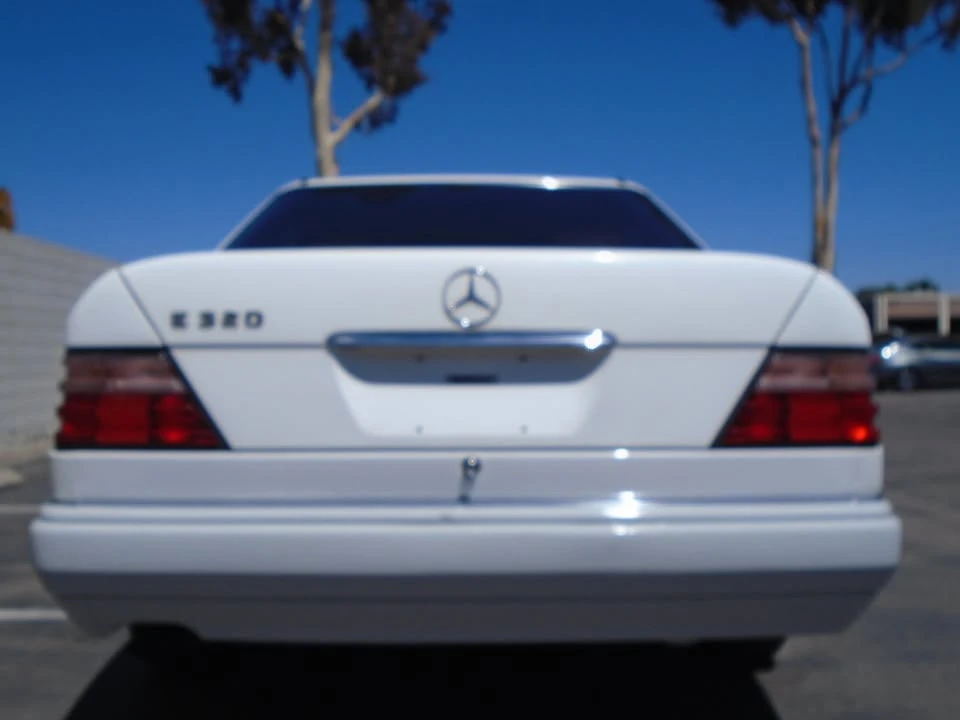 1994 Mercedes-Benz W124 E-Class - Image 8 of 20