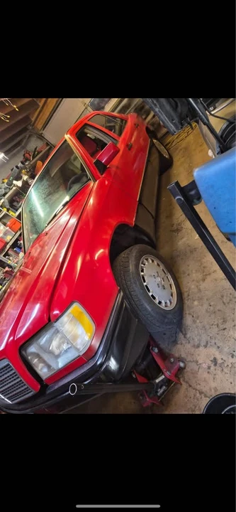 1994 Mercedes-Benz W124 E-Class - Image 11 of 14