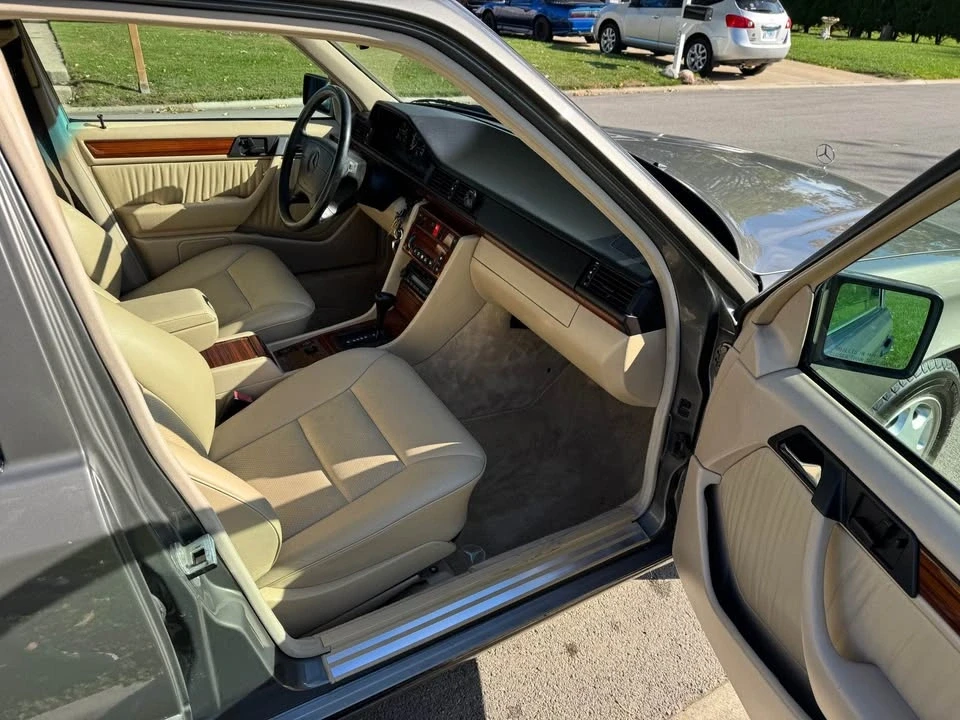 1994 Mercedes-Benz W124 E-Class - Image 14 of 19