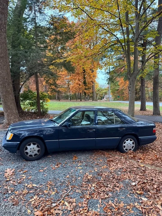 1994 Mercedes-Benz W124 E-Class - Image 4 of 12