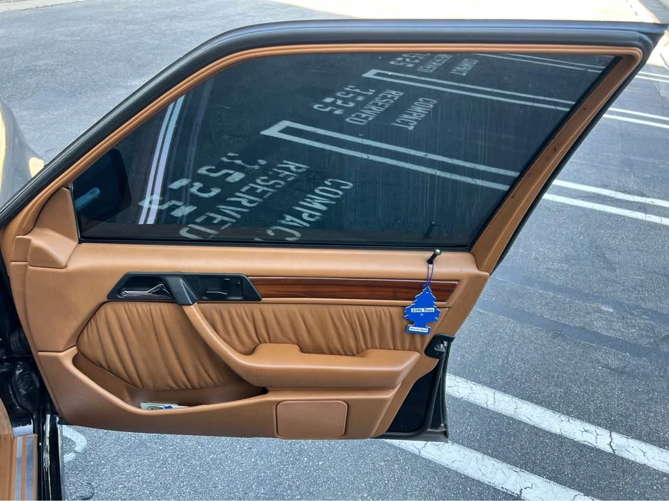 1994 Mercedes-Benz W124 E-Class - Image 9 of 13