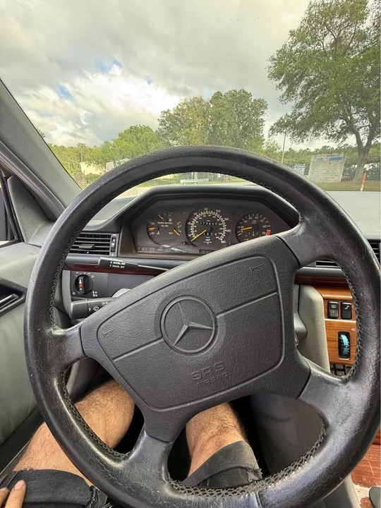 1994 Mercedes-Benz W124 E-Class - Image 15 of 16