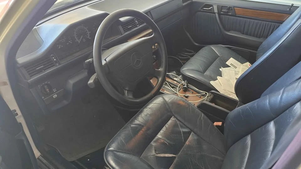 1994 Mercedes-Benz W124 E-Class - Image 5 of 10