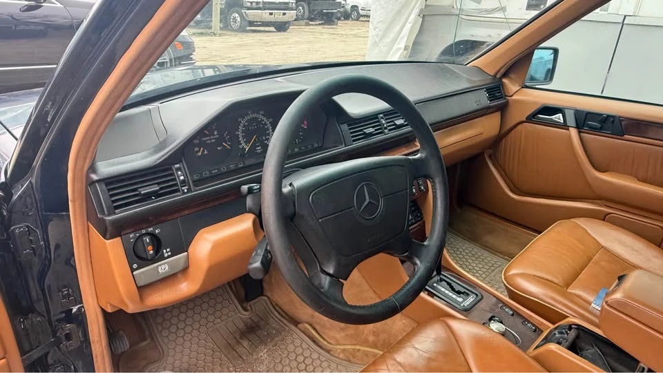 1994 Mercedes-Benz W124 E-Class - Image 4 of 8