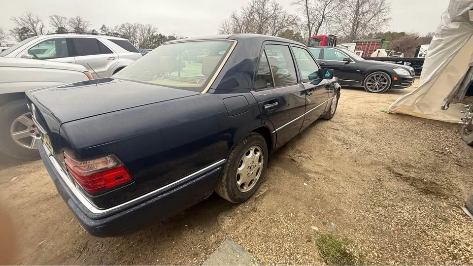 1994 Mercedes-Benz W124 E-Class - Image 2 of 8
