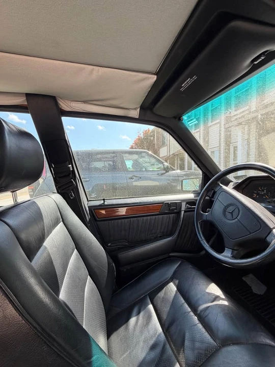 1994 Mercedes-Benz W124 E-Class - Image 8 of 10