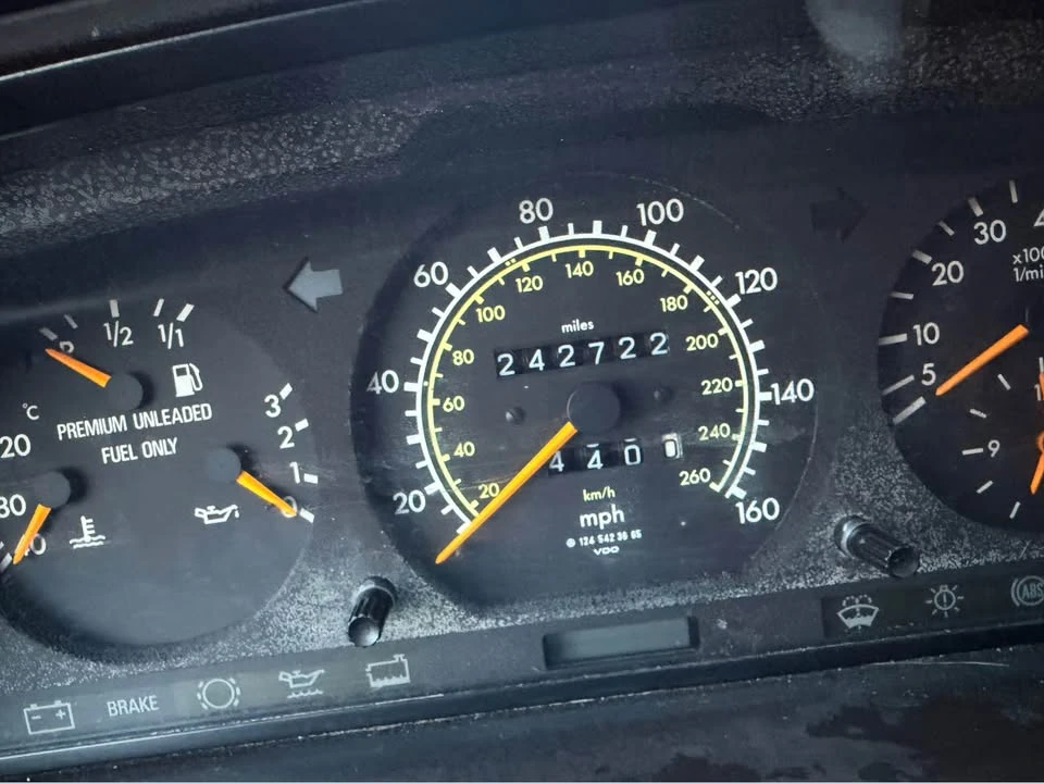 1994 Mercedes-Benz W124 E-Class - Image 10 of 10