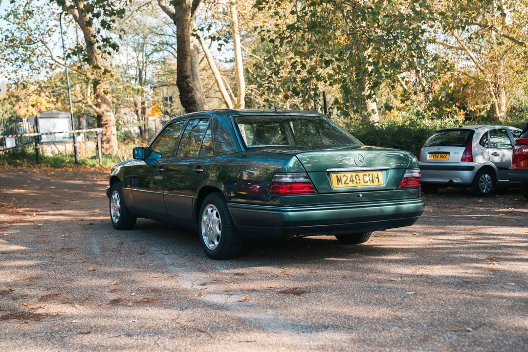 1994 Mercedes-Benz W124 E-Class - Image 26 of 30