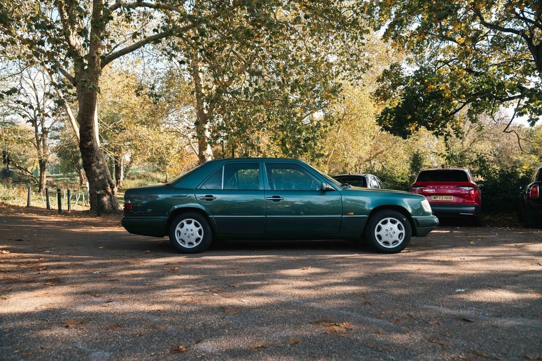 1994 Mercedes-Benz W124 E-Class - Image 2 of 30