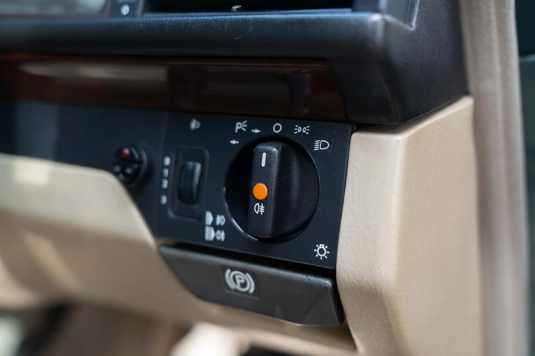1994 Mercedes-Benz W124 E-Class - Image 28 of 30