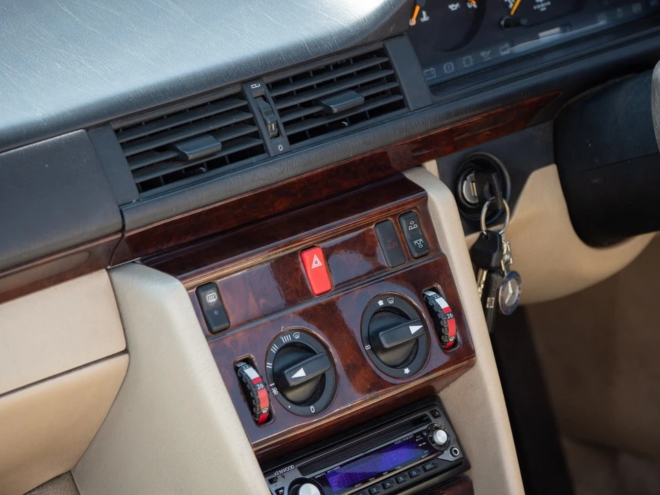 1994 Mercedes-Benz W124 E-Class - Image 4 of 30