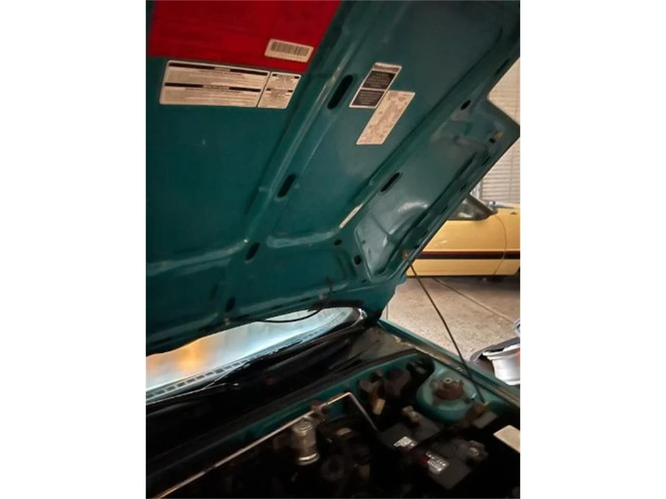 1994 Mercury Capri - Image 16 of 21