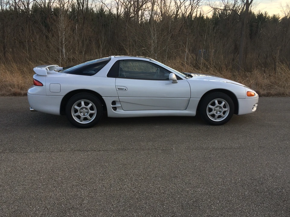 1994 Mitsubishi 3000GT Series 2 - Image 16 of 31