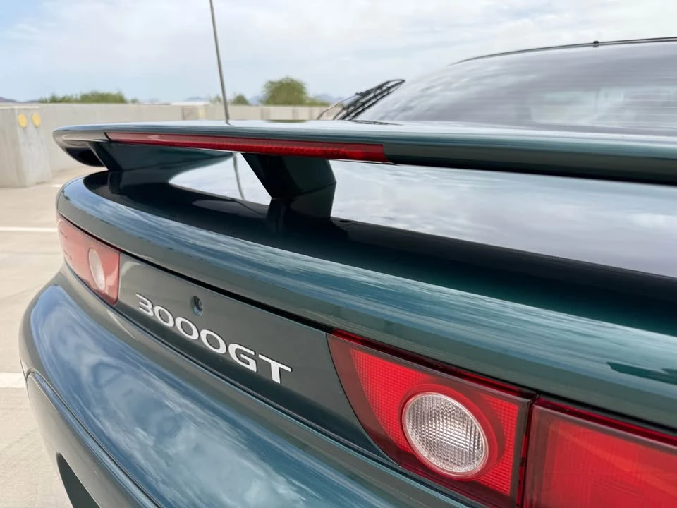 1994 Mitsubishi 3000GT Series 2 - Image 2 of 20