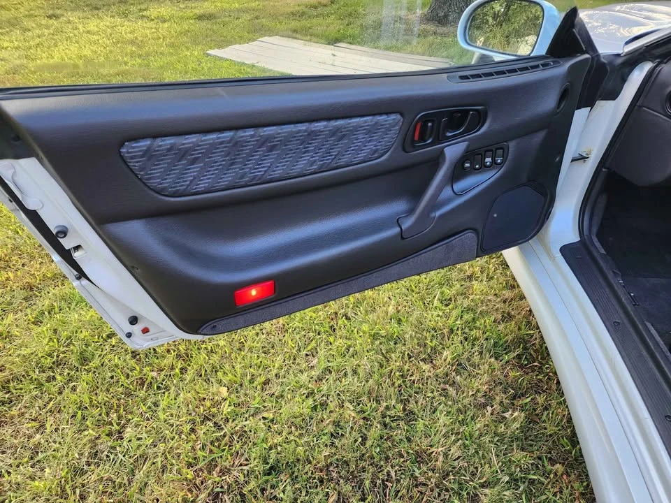 1994 Mitsubishi 3000GT Series 2 - Image 8 of 10