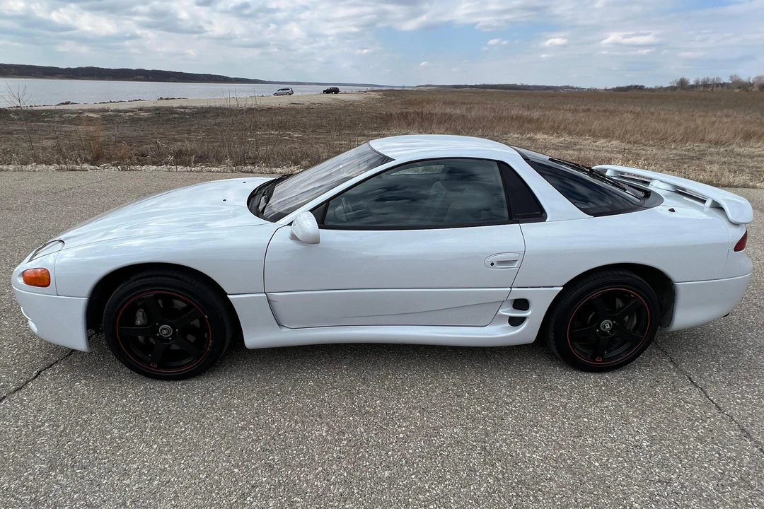 1994 Mitsubishi 3000GT Series 2 - Image 3 of 31
