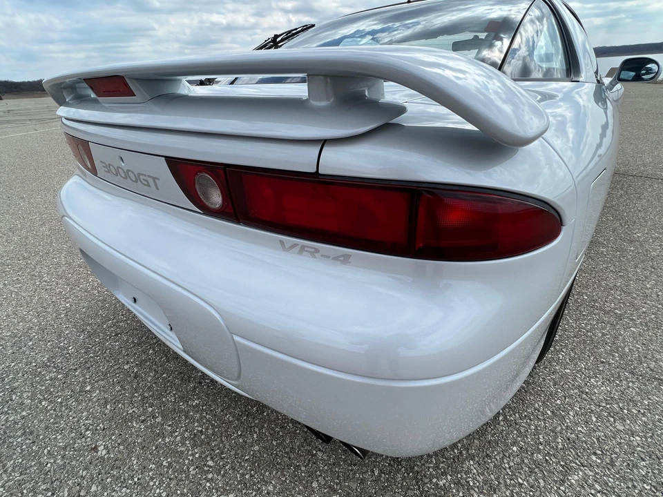 1994 Mitsubishi 3000GT Series 2 - Image 28 of 31