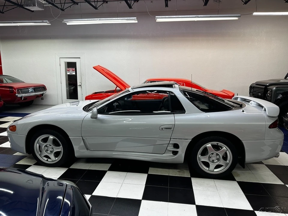 1994 Mitsubishi 3000GT Series 2 - Image 14 of 21