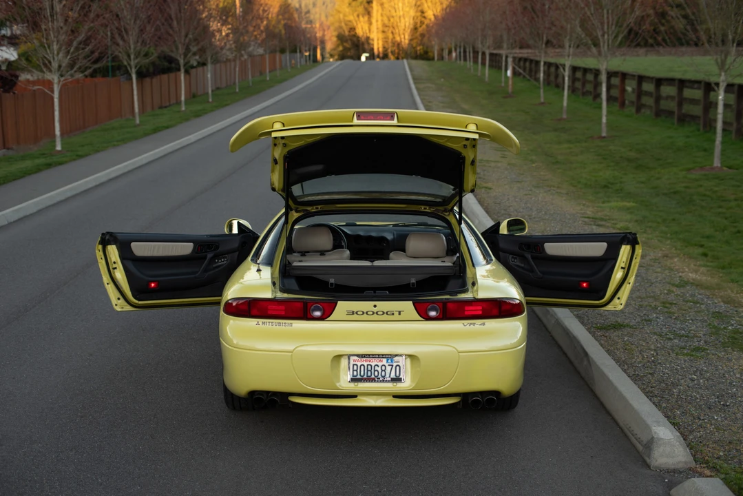 1994 Mitsubishi 3000GT Series 2 - Image 16 of 31