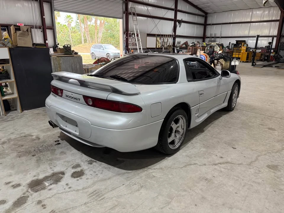 1994 Mitsubishi 3000GT Series 2 - Image 3 of 9
