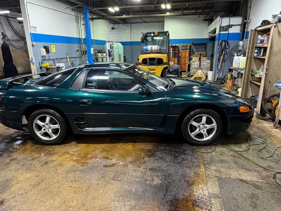 1994 Mitsubishi 3000GT Series 2 - Image 2 of 8