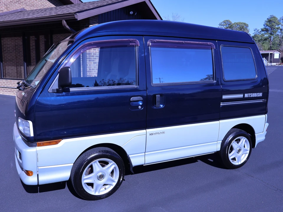 1994 Mitsubishi Minicab 5th Gen - Image 9 of 31