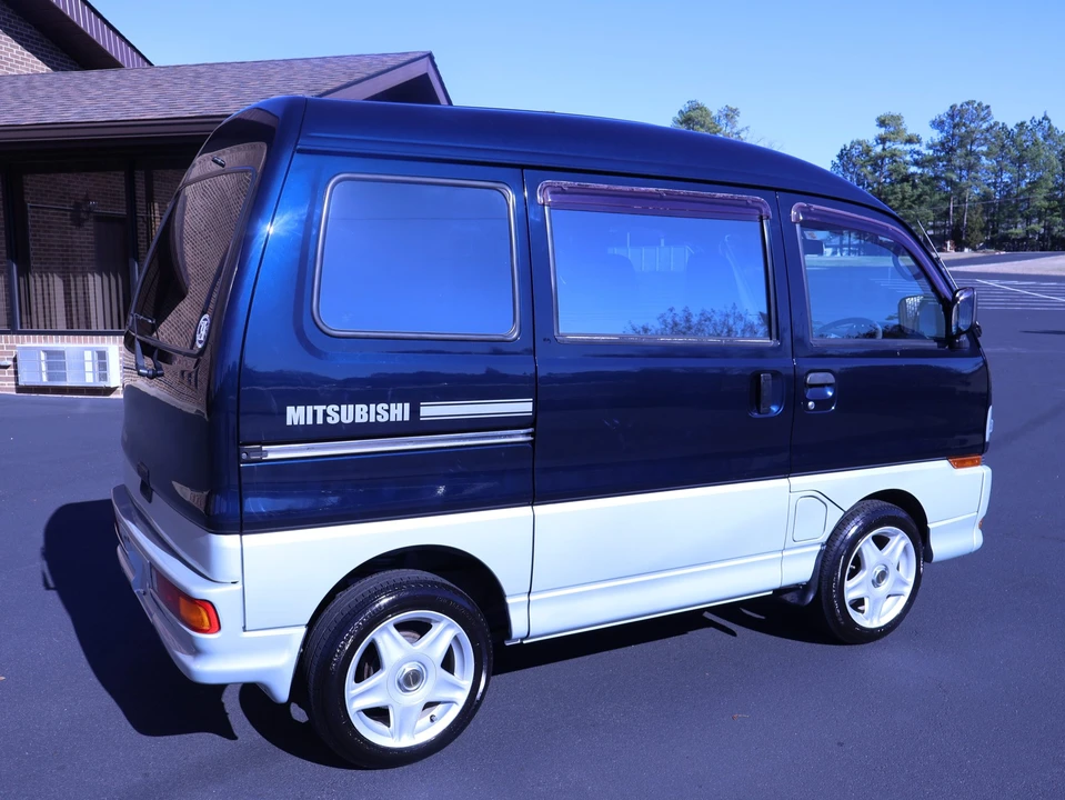 1994 Mitsubishi Minicab 5th Gen - Image 17 of 31