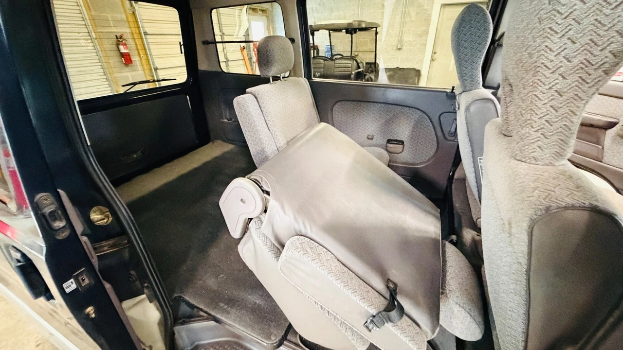 1994 Mitsubishi Minicab 5th Gen - Image 10 of 20