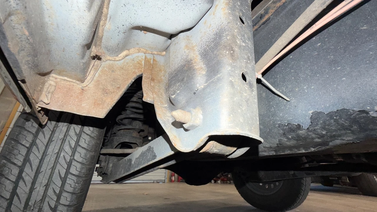 1994 Mitsubishi Minicab 5th Gen - Image 14 of 20
