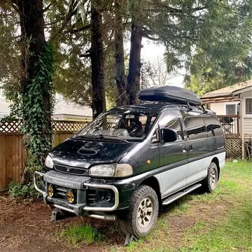 1994 Mitsubishi Delica