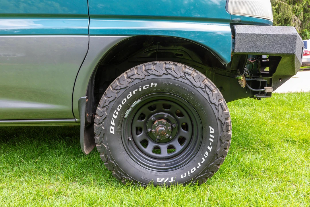 1994 Mitsubishi Delica 4th Gen - Image 24 of 31