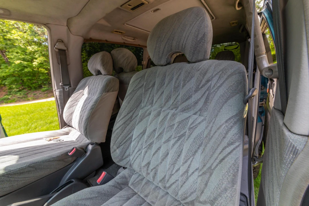 1994 Mitsubishi Delica 4th Gen - Image 29 of 31