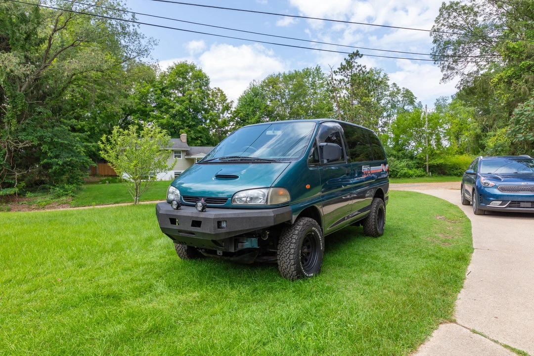 1994 Mitsubishi Delica 4th Gen - Image 7 of 31
