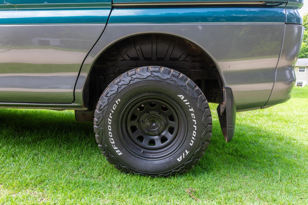 1994 Mitsubishi Delica 4th Gen - Image 27 of 31