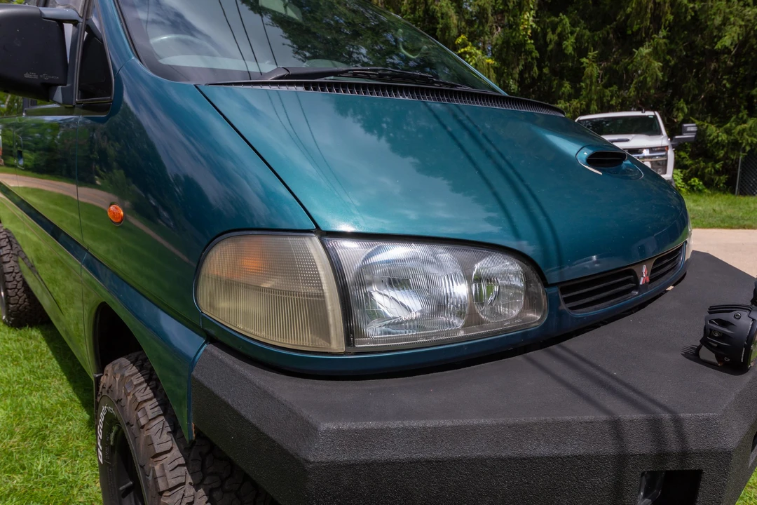 1994 Mitsubishi Delica 4th Gen - Image 11 of 31